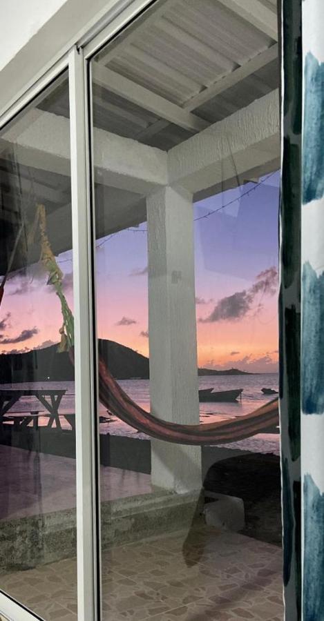 Posada Old Town Bay Providencia  المظهر الخارجي الصورة