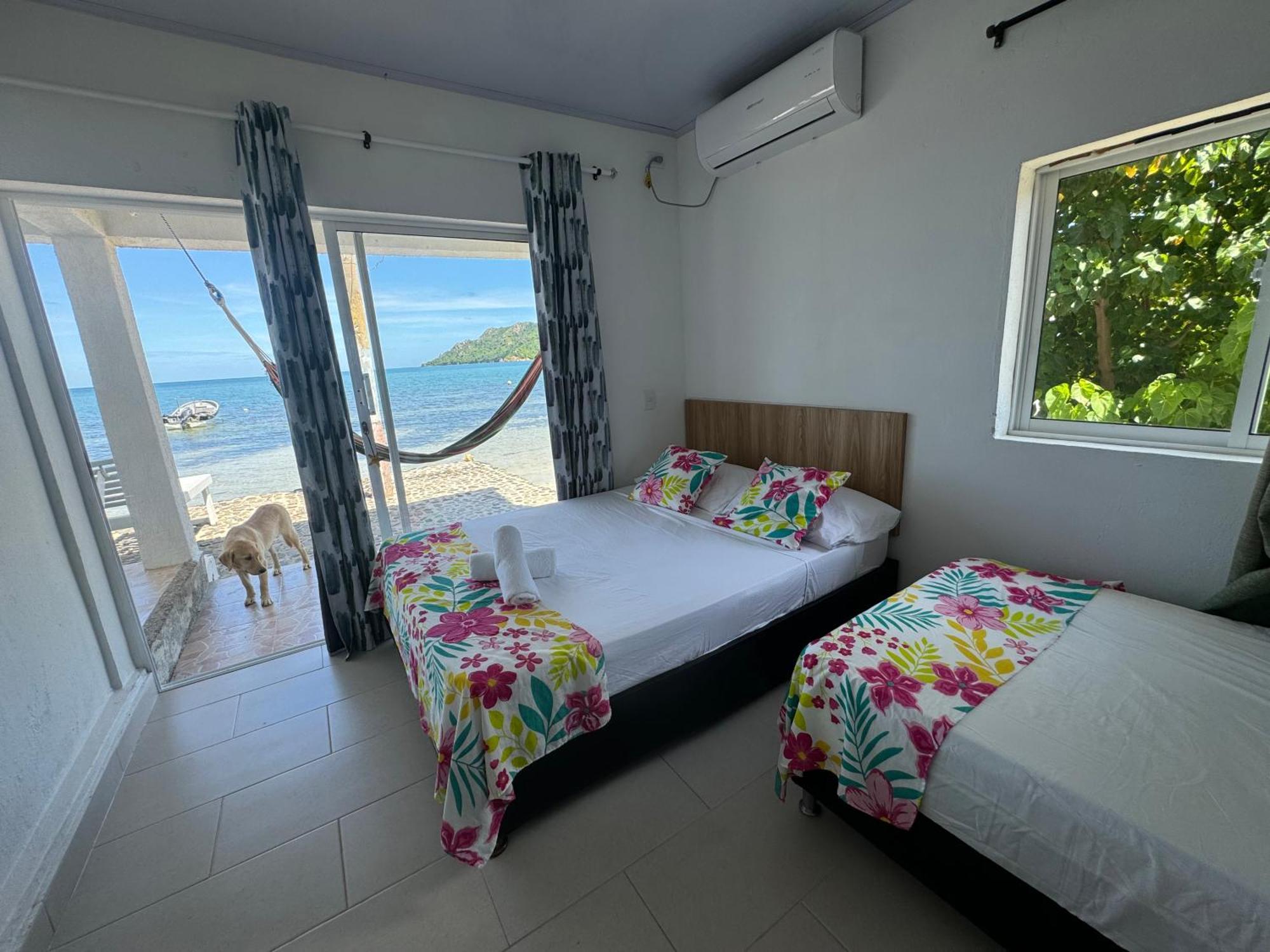 Posada Old Town Bay Providencia  المظهر الخارجي الصورة